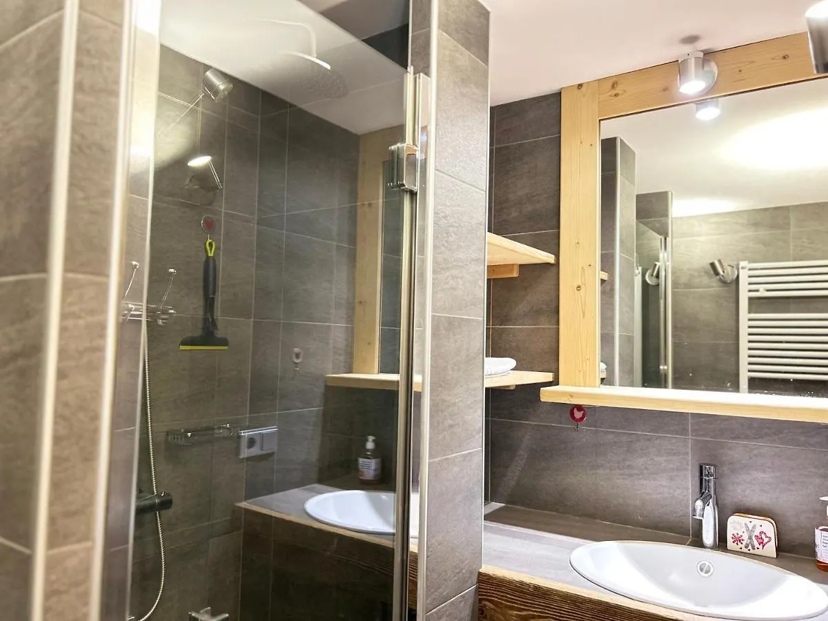Les Gets - Appartement Le Grizzli - Pistes Des Chavannes Et Piscine Chauffee - Fr-1-623-43 0*, Les Gets France